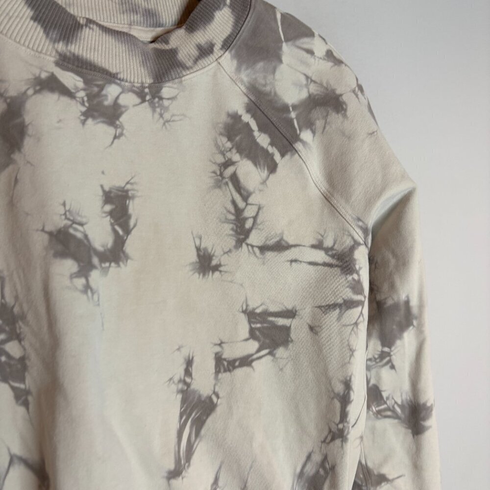 Lululemon Ready to Roll Crew in Shibori Dove Grey Cement Grey - Picture 3 of 5